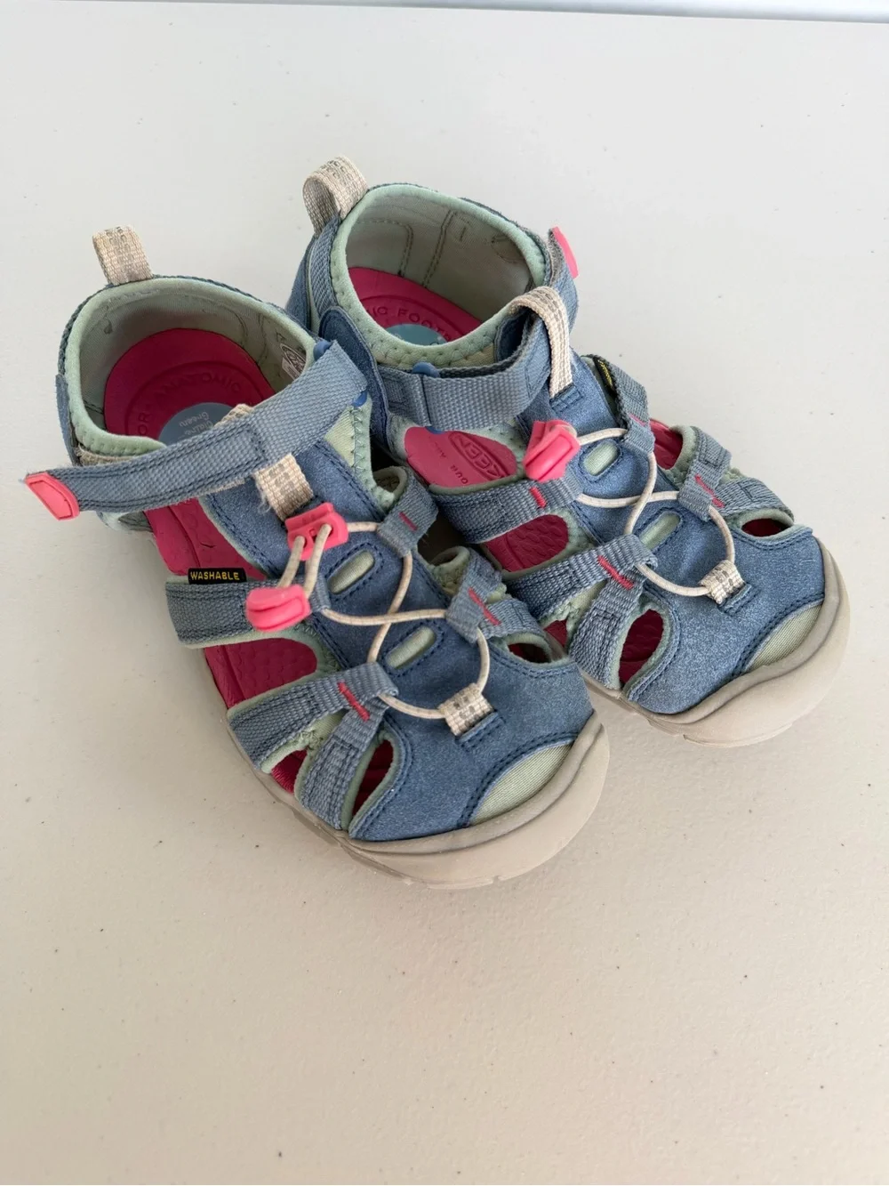 KEEN Seacamp II CNX Kids Sandals Coronet Blue Hot Pink Size 3 EU 35